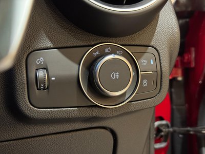 صورة 33 لـ 2025 ALFA Romeo STELVIO