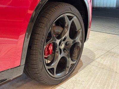 صورة 24 لـ 2025 ALFA Romeo STELVIO