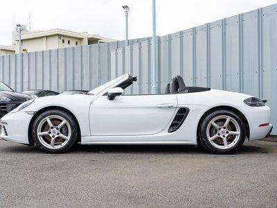 2017 Porsche 718 thumbnail 31