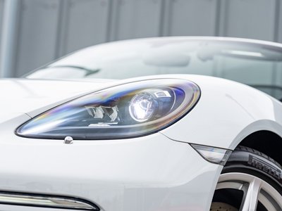 2017 Porsche 718 thumbnail 34