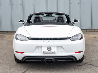 2017 Porsche 718 thumbnail 42