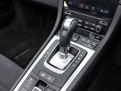 2017 Porsche 718 photo 10
