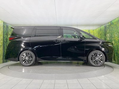 صورة 37 لـ 2023 Toyota VELLFIRE