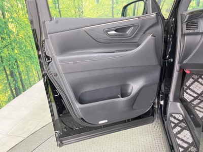 صورة 41 لـ 2023 Toyota VELLFIRE
