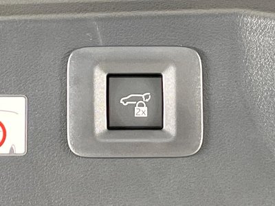 صورة 44 لـ 2023 Toyota VELLFIRE