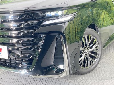 صورة 13 لـ 2023 Toyota VELLFIRE