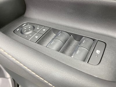 صورة 47 لـ 2023 Toyota VELLFIRE