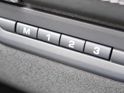 2024 LAND Rover DISCOVERY SPORT photo 13