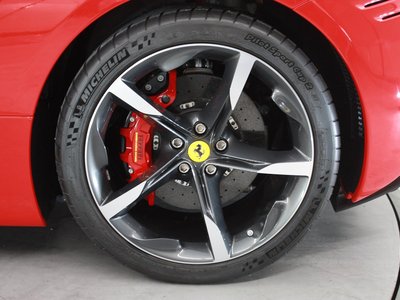 صورة 12 لـ 2021 Ferrari SF90 STRADALE