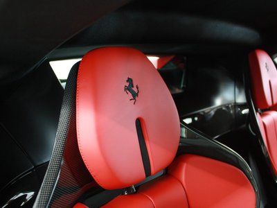 صورة 49 لـ 2021 Ferrari SF90 STRADALE