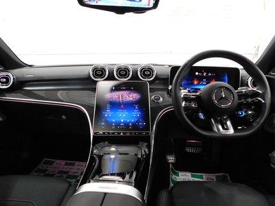 2024 Mercedes-BENZ C-CLASS AMG photo 3