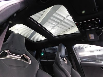 2024 Mercedes-BENZ C-CLASS AMG thumbnail 32