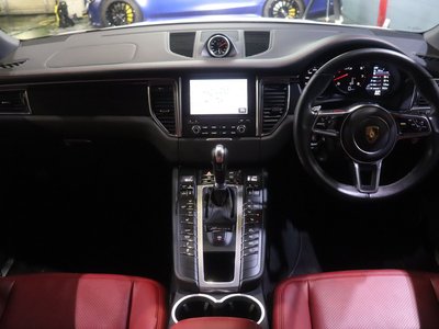 2018 Porsche MACAN 缩略图 6