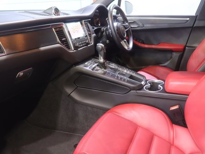 2018 Porsche MACAN 缩略图 19