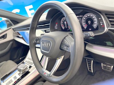 2022 AUDI Q8 photo 13