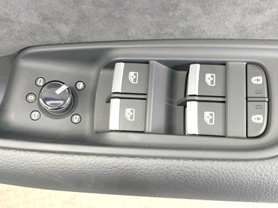 2022 AUDI Q8 thumbnail 61