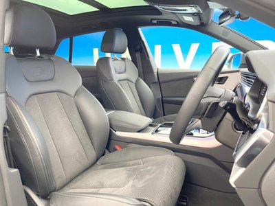 2022 AUDI Q8 photo 10