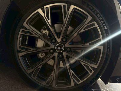 صورة 17 لـ 2025 AUDI A6 AVANT E-TRON