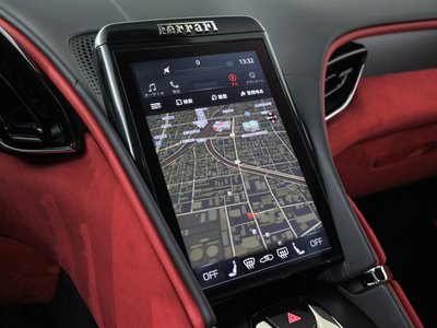 صورة 26 لـ 2021 Ferrari ROMA