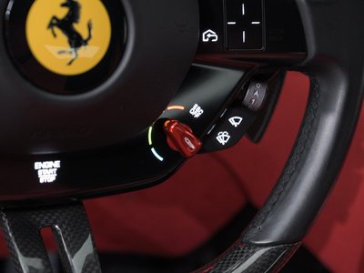 صورة 23 لـ 2021 Ferrari ROMA