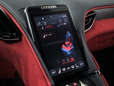 صورة 28 لـ 2021 Ferrari ROMA