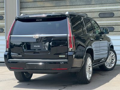 صورة مصغرة 32 لـ 2016 Cadillac ESCALADE