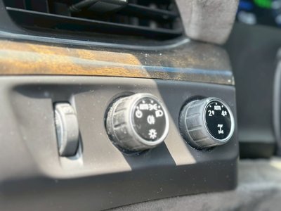 صورة مصغرة 47 لـ 2016 Cadillac ESCALADE