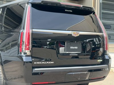 صورة مصغرة 35 لـ 2016 Cadillac ESCALADE