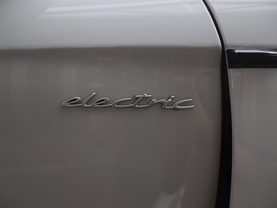 2024 Porsche TAYCAN thumbnail 48