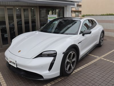 2024 Porsche TAYCAN photo 1