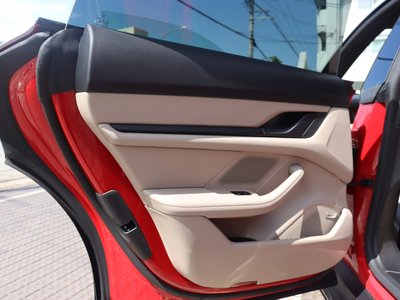 2024 Porsche TAYCAN thumbnail 23