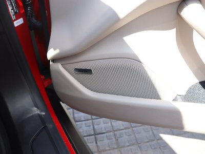 2024 Porsche TAYCAN thumbnail 44