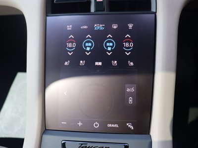 2024 Porsche TAYCAN thumbnail 37