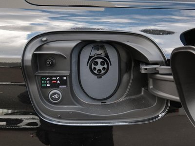 صورة 49 لـ 2025 AUDI Q6 E-TRON