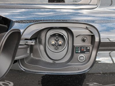 صورة 52 لـ 2025 AUDI Q6 E-TRON