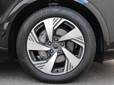 صورة 20 لـ 2025 AUDI Q6 E-TRON