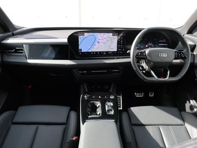 صورة 17 لـ 2025 AUDI Q6 E-TRON