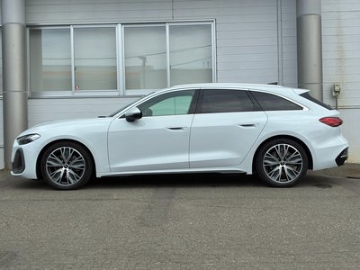 2025 AUDI A5 AVANT photo 2