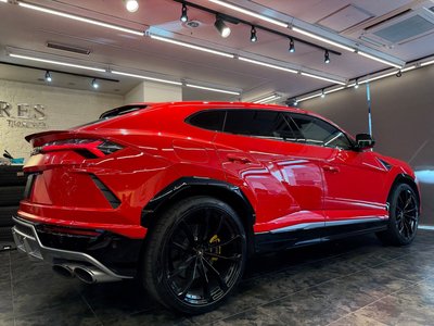 2019 Lamborghini URUS photo 15