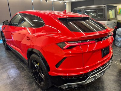 2019 Lamborghini URUS photo 26