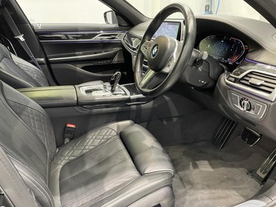 2020 BMW 7 SERIES photo 14