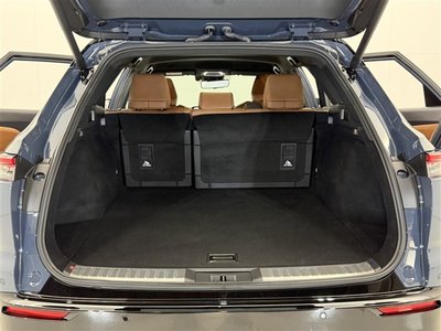 صورة 28 لـ 2025 Toyota CROWN ESTATE