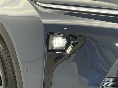 صورة 33 لـ 2025 Toyota CROWN ESTATE