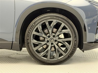 صورة 40 لـ 2025 Toyota CROWN ESTATE