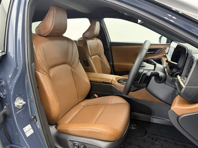 صورة 18 لـ 2025 Toyota CROWN ESTATE