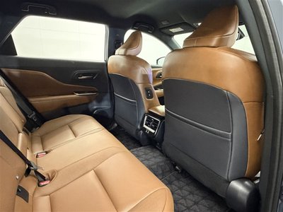 صورة 19 لـ 2025 Toyota CROWN ESTATE