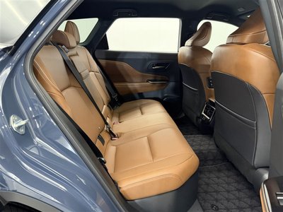 صورة 20 لـ 2025 Toyota CROWN ESTATE