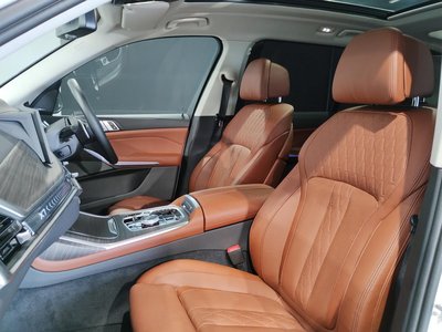 2023 BMW X7 thumbnail 31
