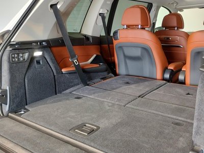 2023 BMW X7 thumbnail 27