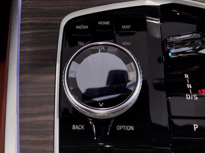 2023 BMW X7 thumbnail 57